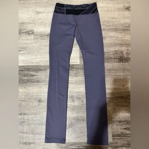 LULULEMON Skinny Groove Pant - Full-On Luon in Nightfall - Picture 4 of 8